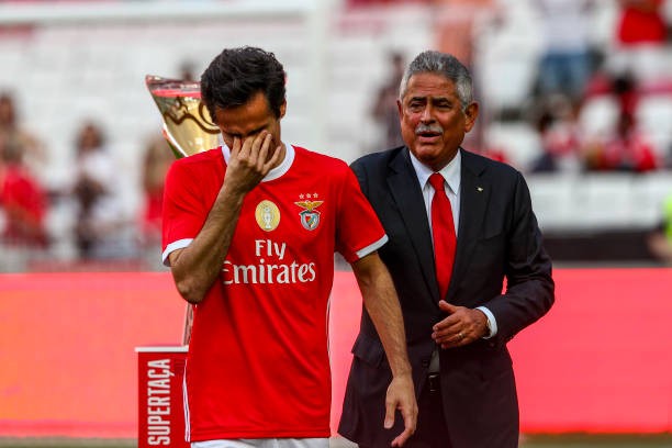 NÓNG! Lần đầu làm HLV, Kompany ngay lập tức tạo cú sốc - Bóng Đá