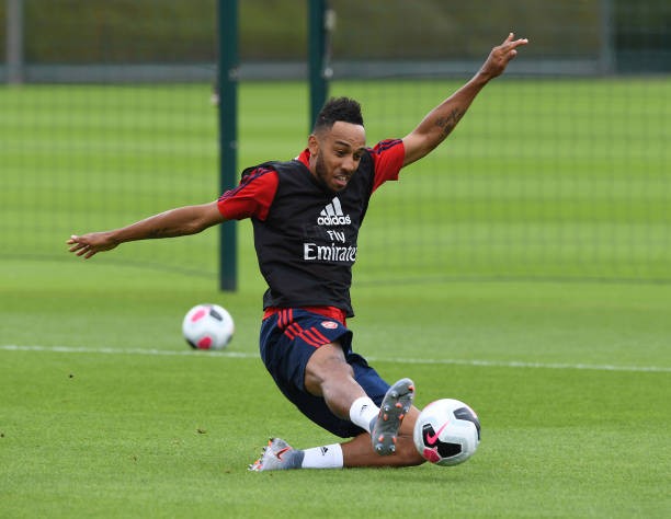 Arsenal tập luyện - Bóng Đá