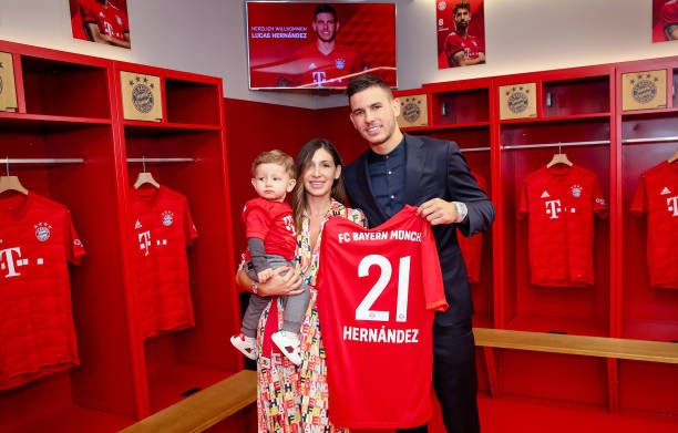 Sau tất cả, Bayern cuối cùng cũng chính thức ra mắt Nhà vô địch World Cup - Bóng Đá