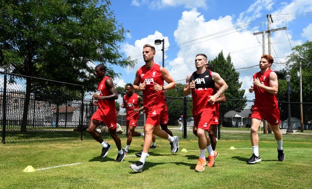 Chăm sóc nhiệt tình, Klopp khiến trò cưng 'phát sợ' - Bóng Đá