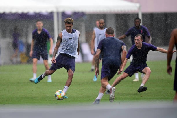 Tắm mưa Trung Quốc, CLB này quyết tâm hạ gục Man United (Tottenham) - Bóng Đá