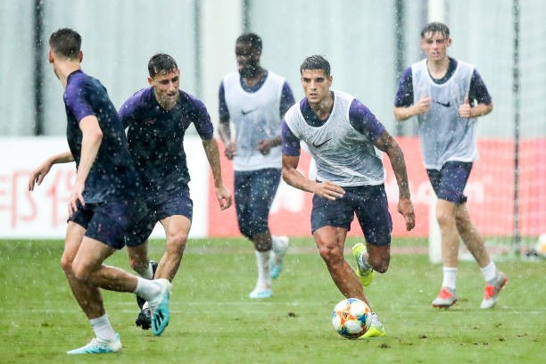 Tắm mưa Trung Quốc, CLB này quyết tâm hạ gục Man United (Tottenham) - Bóng Đá