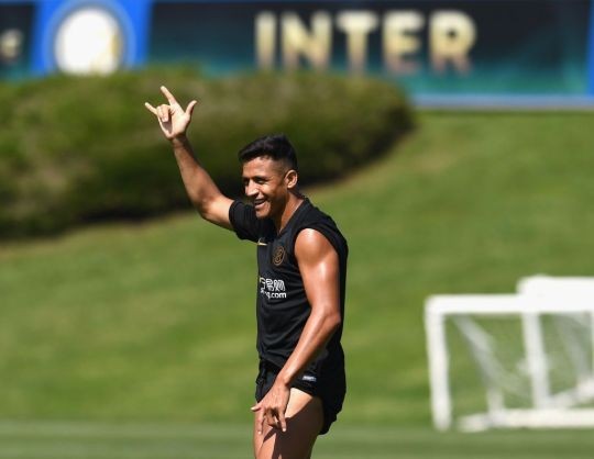 Ole Gunnar Solskjaer claims Alexis Sanchez has a future at Manchester United despite Inter Milan move   - Bóng Đá