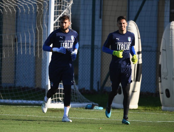 Ngày đầu tập trung, dàn sao Italia đã phải 'đi học' - Bóng Đá