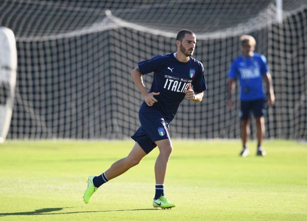 Ngày đầu tập trung, dàn sao Italia đã phải 'đi học' - Bóng Đá
