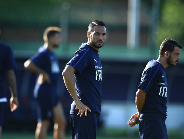 Ngày đầu tập trung, dàn sao Italia đã phải 'đi học' - Bóng Đá