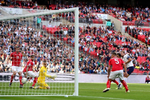 Siêu tiền đạo lập hattrick, Tam sư hủy diệt đối thủ tại Wembley - Bóng Đá