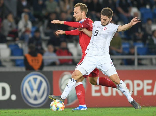 Hòa nhạt nhòa, Eriksen và đồng đội tự đầy mình vào thế khó - Bóng Đá