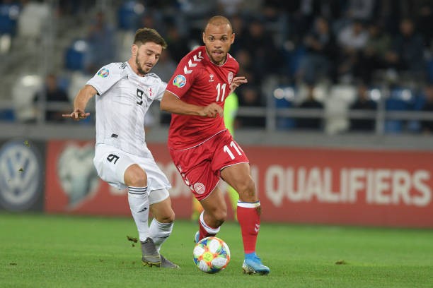 Hòa nhạt nhòa, Eriksen và đồng đội tự đầy mình vào thế khó - Bóng Đá