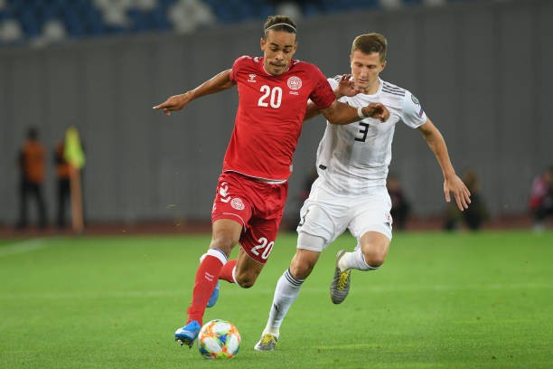 Hòa nhạt nhòa, Eriksen và đồng đội tự đầy mình vào thế khó - Bóng Đá