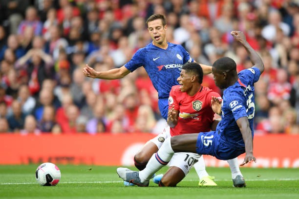 Bị Rashford 'cướp' pen và đây là hành động của Pogba - Bóng Đá