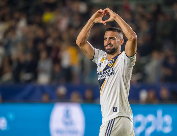 Ibrahimovic sút hỏng penalty và lập hattrick - Bóng Đá