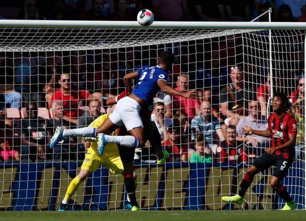 Thua bạc nhược, 'hàng xóm' Liverpool bỏ lỡ cơ hội lên top 3 - Bóng Đá