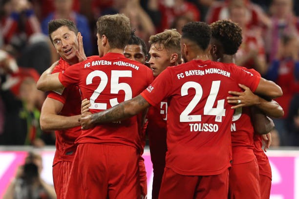 Bayern xếp hạng 6, Lewandowski vẫn làm được điều 'đáng sợ' - Bóng Đá