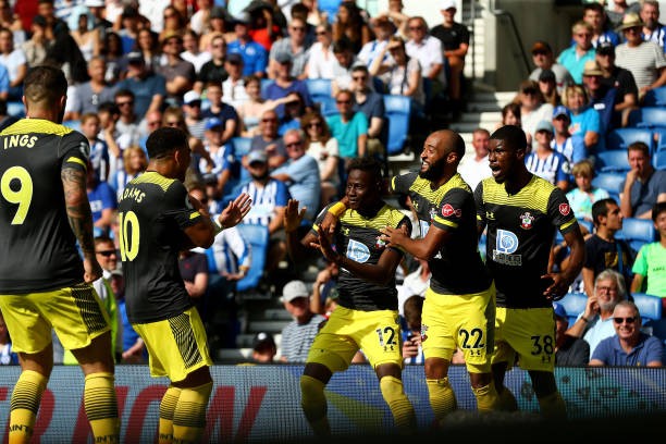 Số 10 báo hại, Brighton thất bại cay đắng trên sân nhà - Bóng Đá