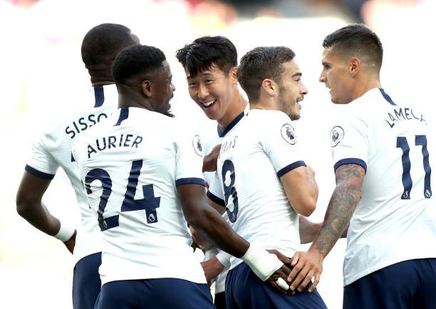 'Ác mộng' Man Utd phản lưới nhà, Tottenham đại thắng derby London - Bóng Đá