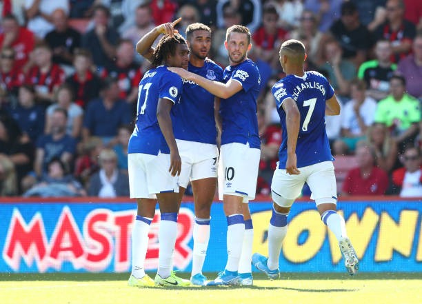 Thua bạc nhược, 'hàng xóm' Liverpool bỏ lỡ cơ hội lên top 3 - Bóng Đá