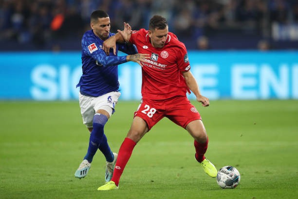 Vỡ òa phút 89, 'đối thủ cũ' của Quang Hải đưa Schalke lên hạng nhì - Bóng Đá