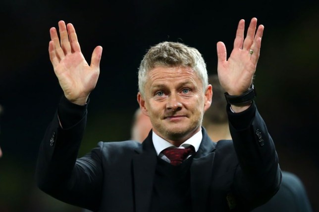 Ole Gunnar Solskjaer urges Man Utd to beat Arsenal and Liverpool to Real Madrid midfielder Martin Odegaard - Bóng Đá