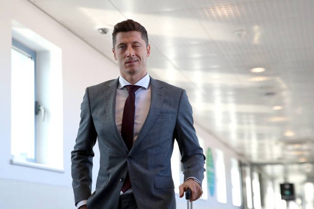 Hủy diệt Tottenham, đây là thái độ của Lewandowski khi trở về - Bóng Đá