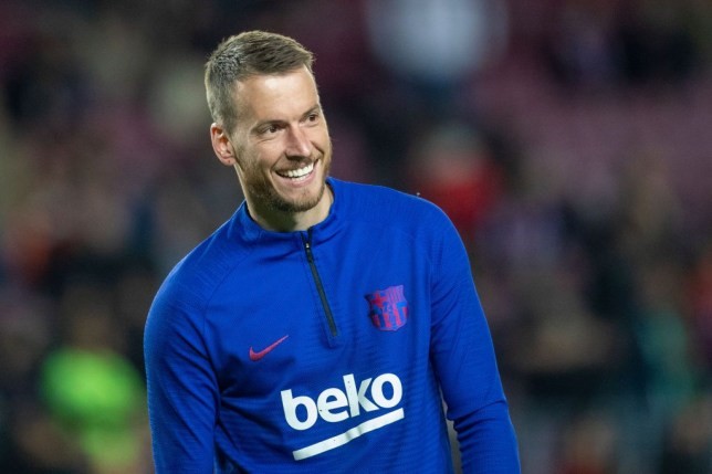 Arsenal in talks to sign Neto from Barcelona - Bóng Đá
