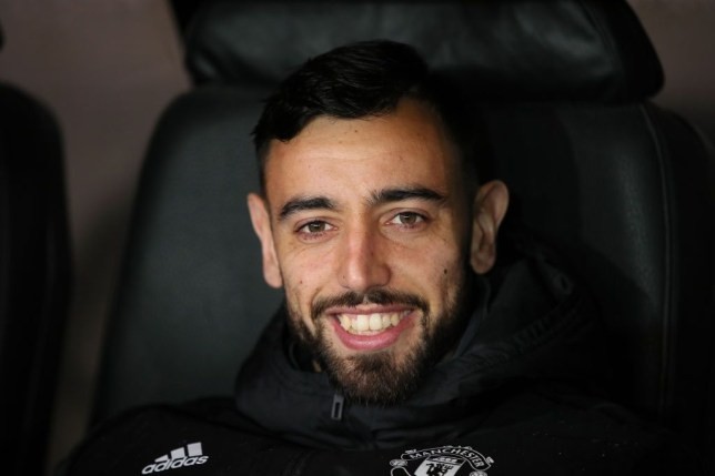 Robin van Persie gushes over Bruno Fernandes but slams ‘sloppy’ Manchester United first-half display - Bóng Đá