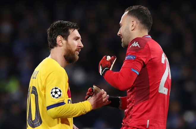 Messi's booking puts him at risk - Bóng Đá