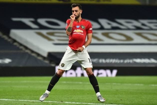 Thủ môn Man Utd phân tích khả năng đá phạt đền lợi hại của Fernandes - Bóng Đá