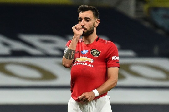 Jose Mourinho aims dig at Bruno Fernandes over Manchester United’s penalty claim in Spurs draw  - Bóng Đá