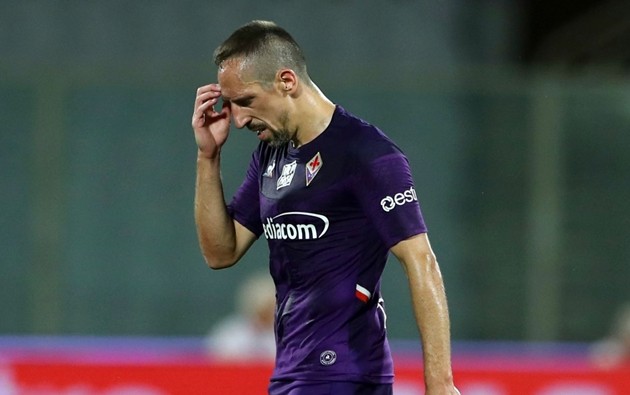 Franck Ribery bị CĐV Fiorentina mỉa mai - Bóng Đá