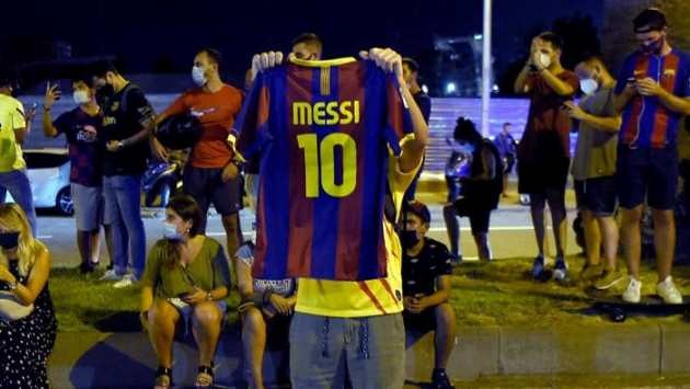 Liverpool signing Thiago Alcantara would be 'better' than Lionel Messi to Manchester City, claims Wayne Rooney - Bóng Đá