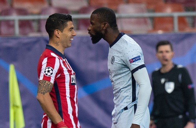 (Ally McCoist) Luis Suarez slammed for ‘horrible’ pinch on Chelsea’s Antonio Rudiger – ‘You’d rather he punched you; I wanted to smack him!’ - Bóng Đá