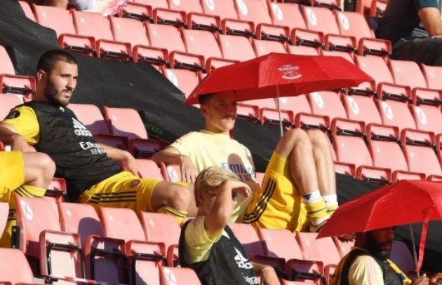 Arsenal bosses to offer Mesut Ozil massive pay-off to leave the club - Bóng Đá