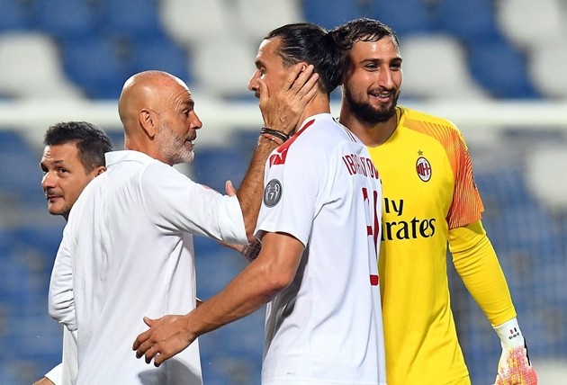 CHÍNH THỨC: AC Milan gia hạn hợp đồng với 