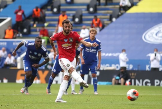 Jose Mourinho takes another little dig at Manchester United star Bruno Fernandes over penalty haul   - Bóng Đá