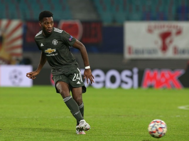 Fosu-Mensah takes a flight to Leverkusen  - Bóng Đá