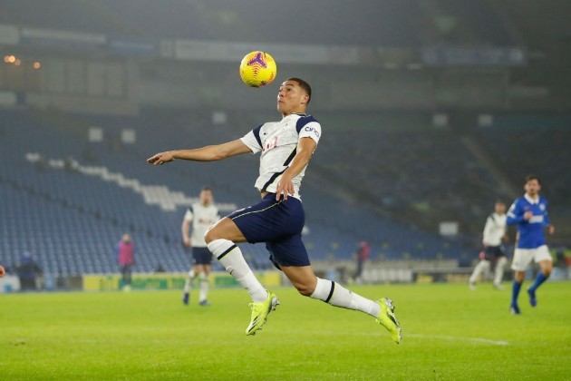 Yves Bissouma vs Spurs - Bóng Đá