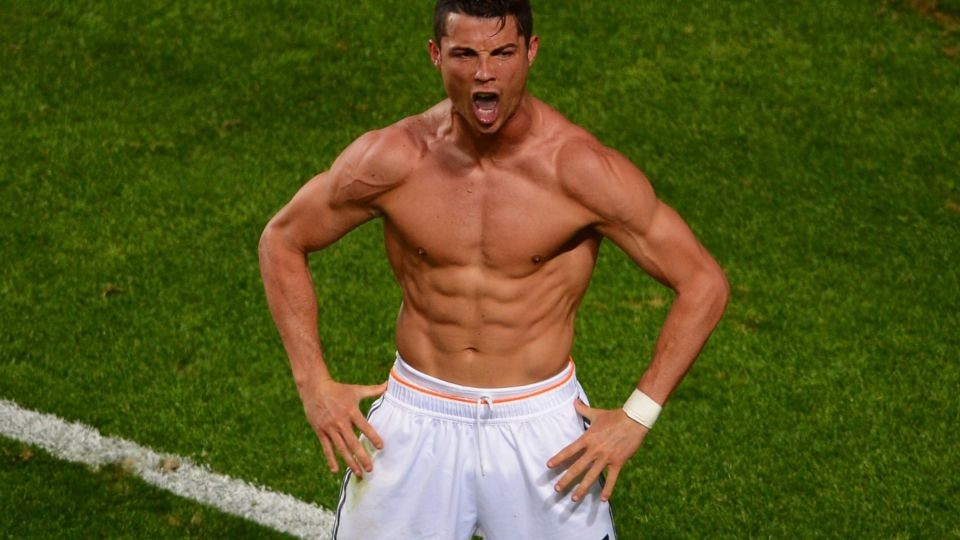 I want to win the Ballon d’Or more times than Messi – Ronaldo - Bóng Đá
