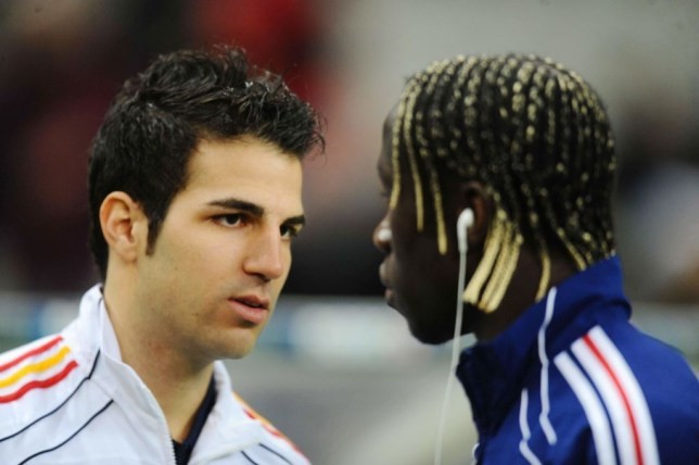 Bacary Sagna hits back at Cesc Fabregas over controversial Arsenal claims - Bóng Đá