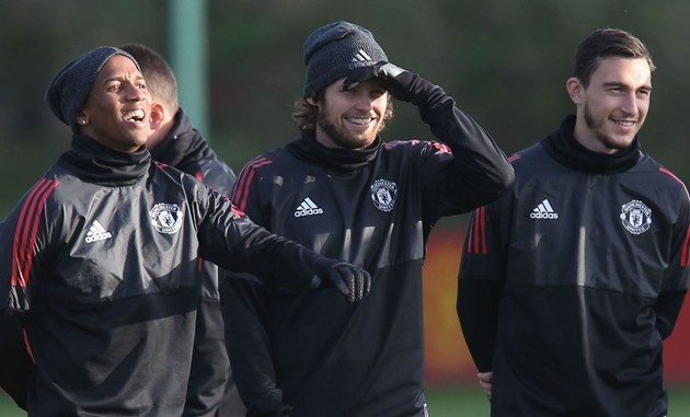 Inter Milan muốn chiêu mộ Darmian - Bóng Đá