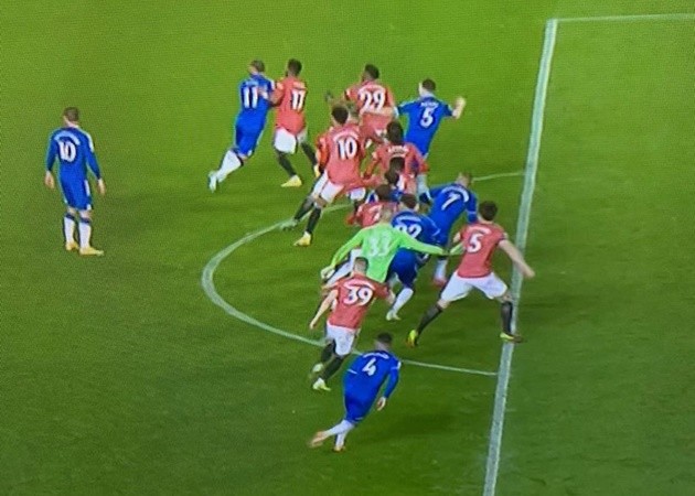 Man Utd đã để Everton 'sống sót' rời Old Trafford như thế nào? - Bóng Đá