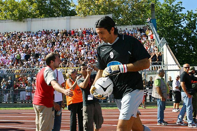 Gianluigi Buffon quay về Juventus: Có một huyền thoại bất tử ở Turin - Bóng Đá
