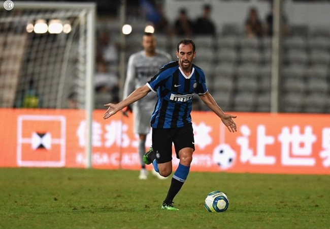 Inter Milan's Diego Godin: Health crisis in Italy became 'untenable' - Bóng Đá
