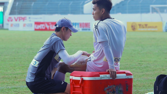 Vì sao Xuân Trường, Tuấn Anh và các cầu thủ HAGL chấn thương triền miên? - Bóng Đá