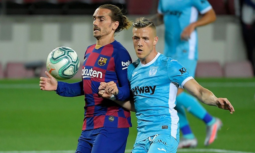 Vì sao Griezmann đang chết mòn ở Barca? - Bóng Đá