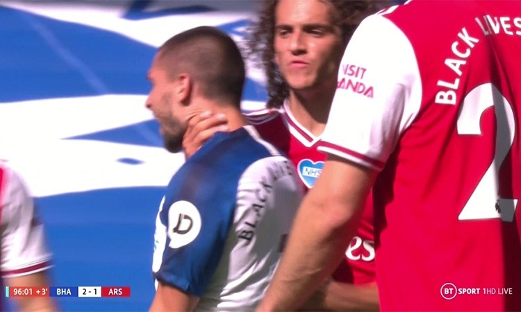 Cú bóp cổ của Guendouzi và sự sụp đổ mang tên Arsenal - Bóng Đá