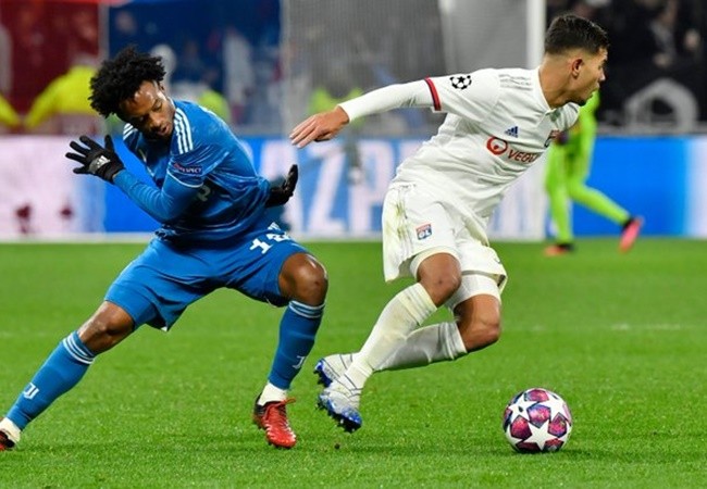 'Nuối tiếc' của Arsenal bùng nổ, 'cân' cả Juve giúp Lyon chiến thắng - Bóng Đá