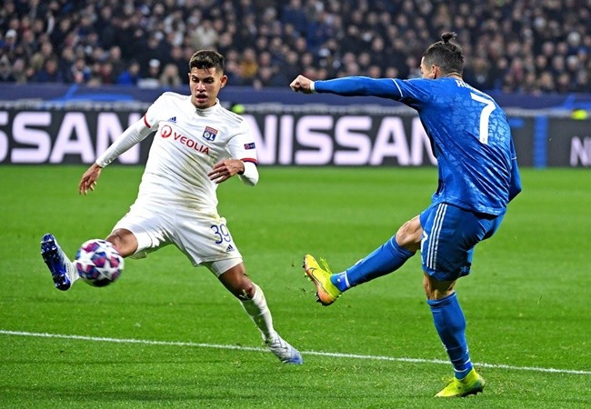 'Nuối tiếc' của Arsenal bùng nổ, 'cân' cả Juve giúp Lyon chiến thắng - Bóng Đá