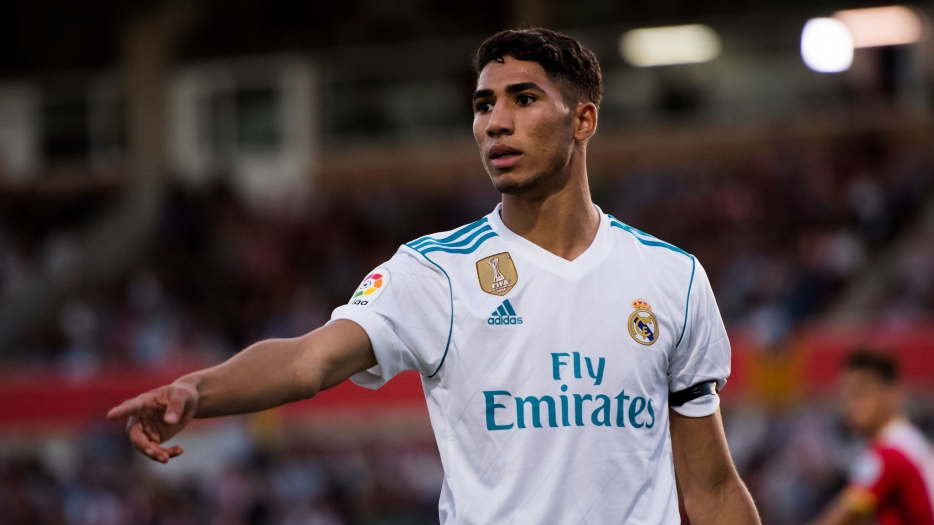 Achraf Hakimi's move to Inter isn't a done deal yet. Inter and Real Madrid continue negotiating. - Bóng Đá