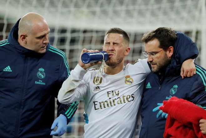 Hazard successfully undergoes surgery in Dallas - Bóng Đá